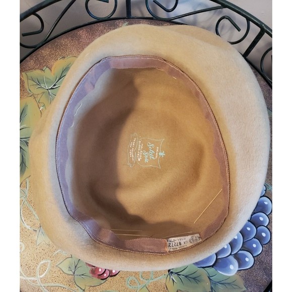 Vintage  Woman\'s Wool Hat HENRY POLLAK NEW YORK Camel Tan Bow Soleil Soi… main image 10